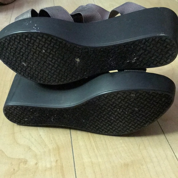 Charles By Charles David Women's Jonas Wedge Slide - Picture 6 of 7